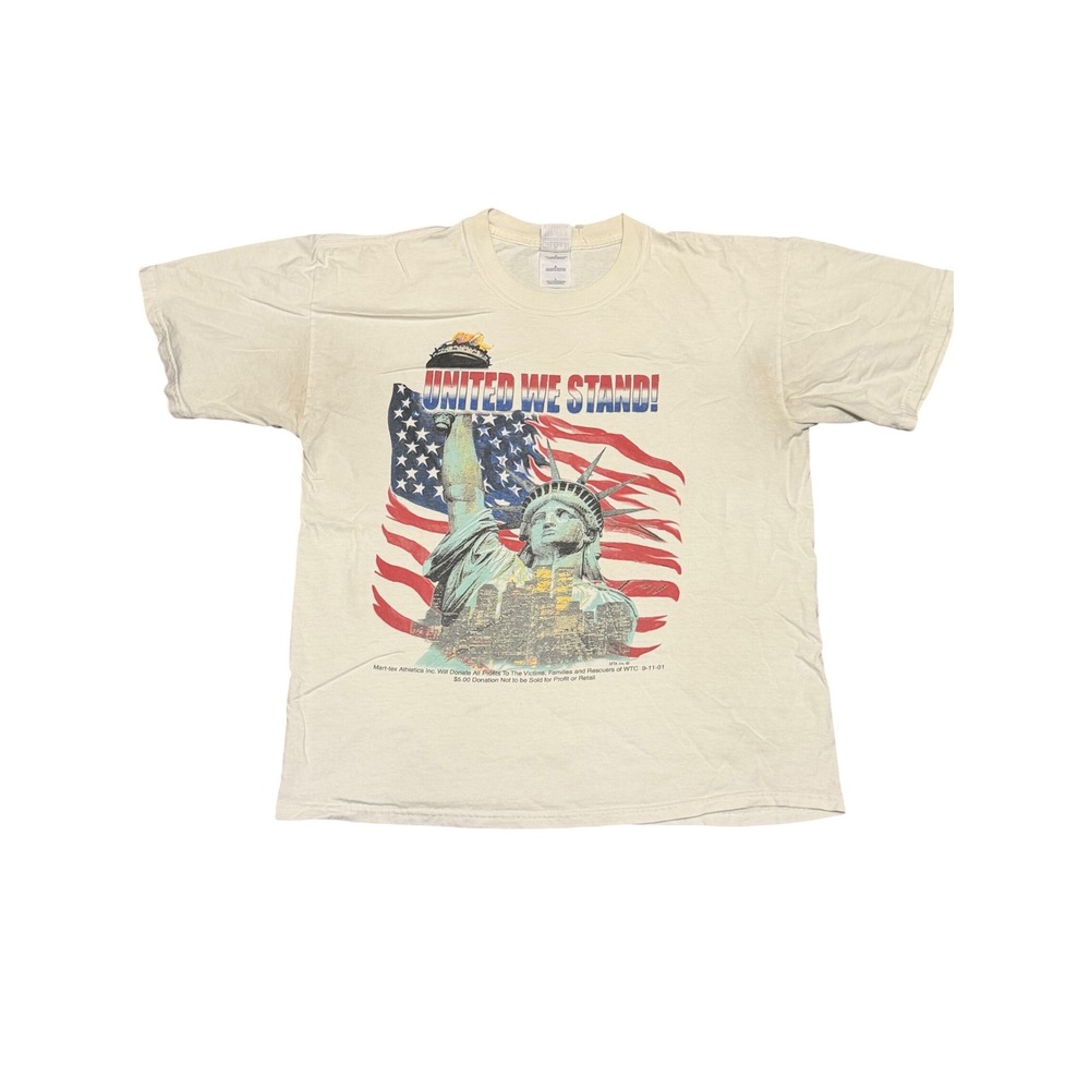 Vintage 2001 United We Stand 9/11 Memorial T-Shirt Statue of Liberty Large Cream